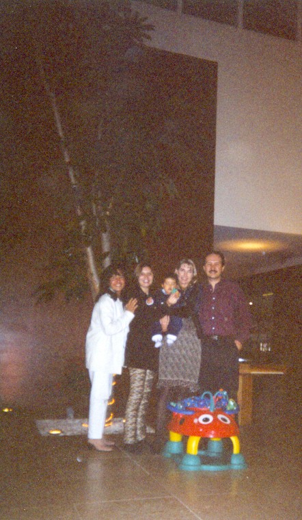 Bety, Leticia, Ariadna, Vanessa and Miguel